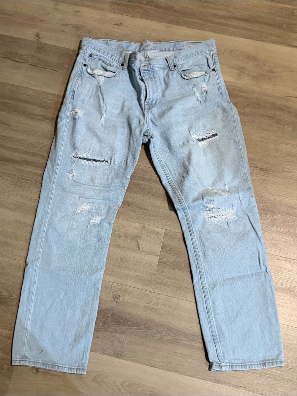 Old Navy Light Wash Distressed Men’s Straight Jeans